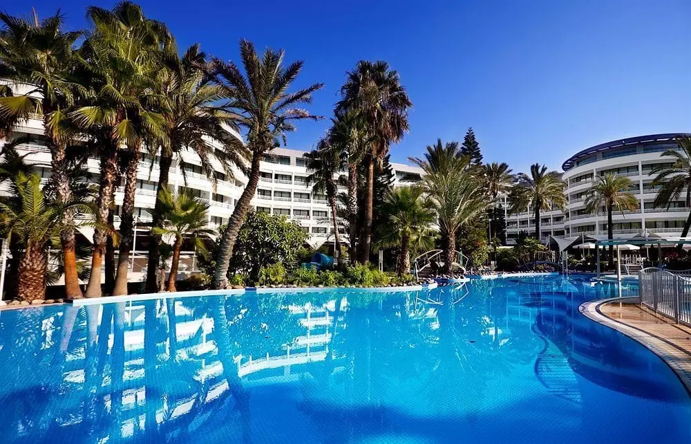 دی ریزورت گرند آزور